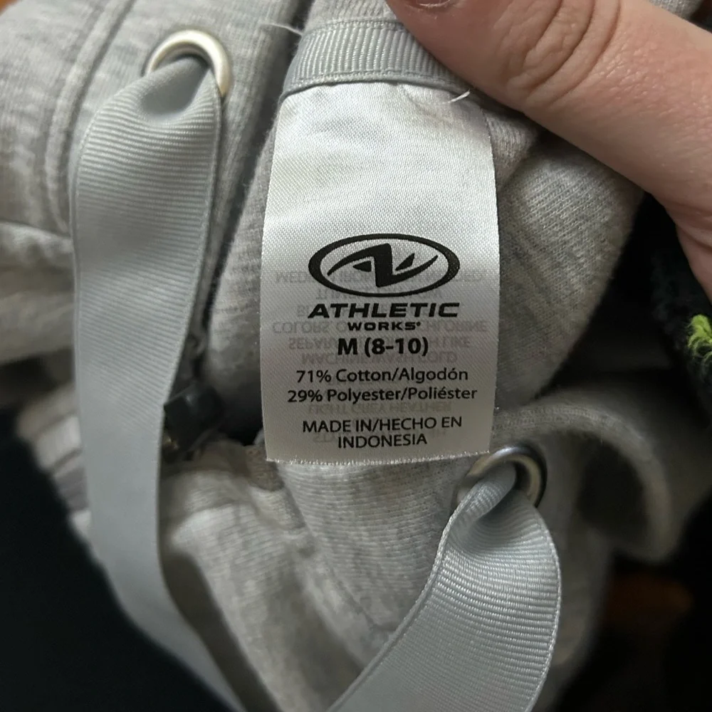 Women’s Athletic Works Gray Zip Up Hoodie Jacket - Picture 2 of 3